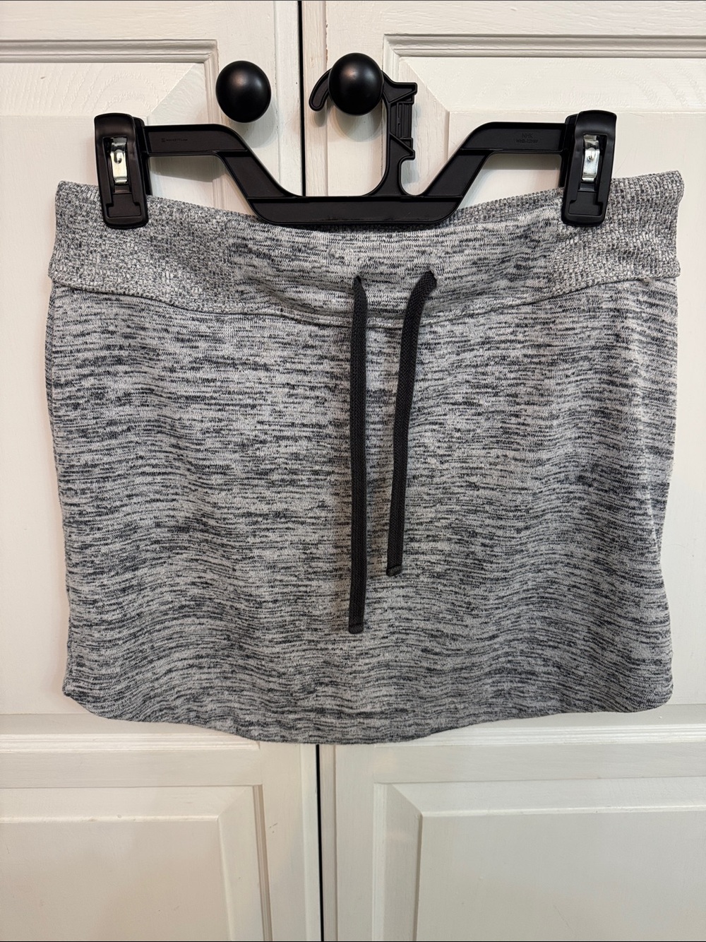 Athleta Heather Gray Marled Knit Drawstring Skirt size S.